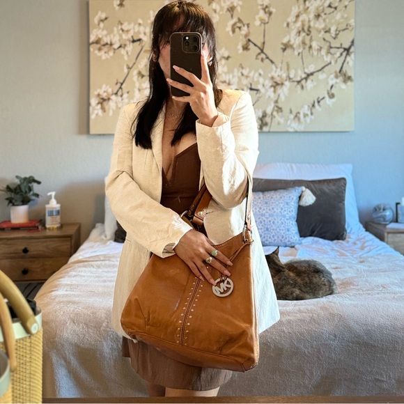 Michael Kors Astor Leather Hobo Shoulder Bag - Picture 17 of 17